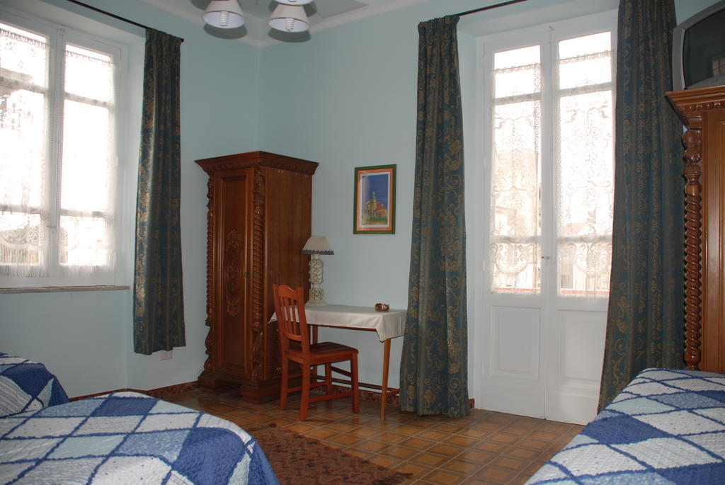 B&B Casettazzurri Реджо-Калабрія Номер фото